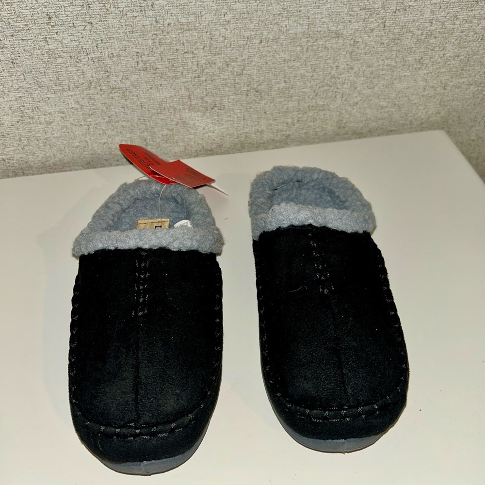 Deer Stags Black Slippers with Gray Lining